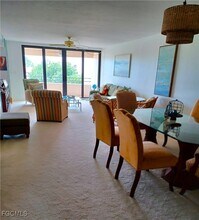 5260 S Landings Dr in Ft. Myers, FL - Building Photo - Building Photo