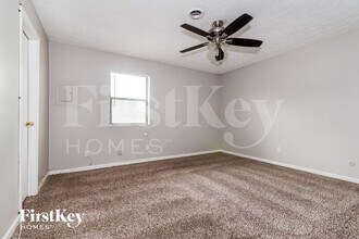 5326 Yucatan Dr in Indianapolis, IN - Building Photo - Building Photo