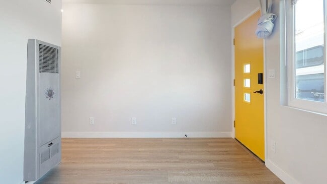 110 Chiquita in San Clemente, CA - Building Photo - Building Photo