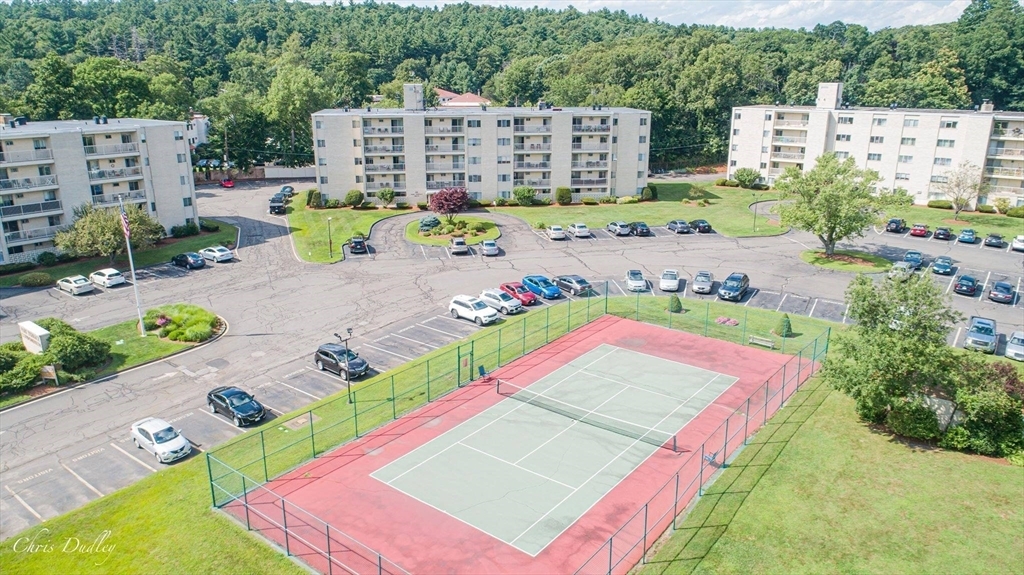 200 Park Terrace Dr in Stoneham, MA - Foto de edificio