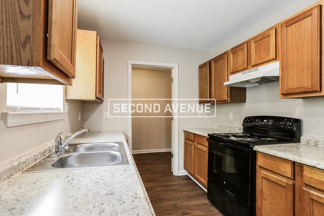 1451 Pine Haskell Dr in Benton, AR - Foto de edificio - Building Photo