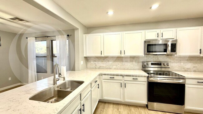 21192 E Avenida Del Valle in Queen Creek, AZ - Foto de edificio - Building Photo