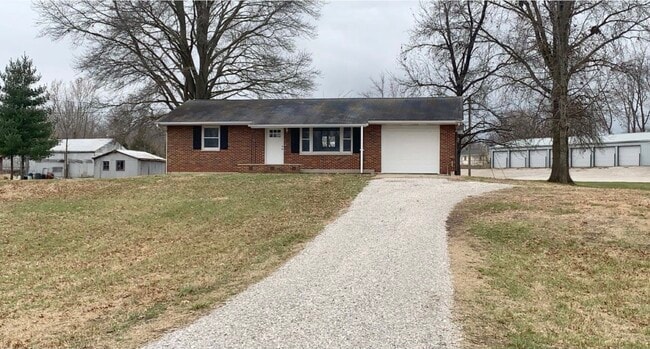 property at 17675 US-61