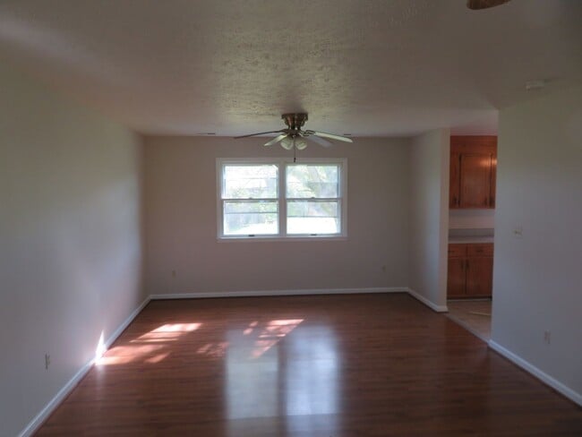 7301 Claiborne Rd in Sutherland, VA - Building Photo - Building Photo