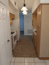 5466 Pentail Cir in Tampa, FL - Building Photo - Building Photo
