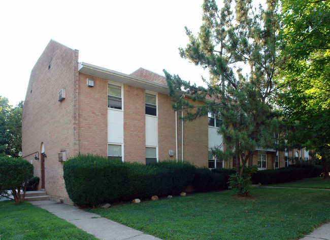 Hamilton East Apartments in Allentown, PA - Building Photo - Building Photo