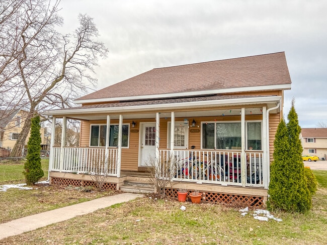 2216 Longyear Ave, Unit 2216