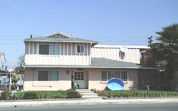 1035 Western Ave in Glendale, CA - Building Photo - Building Photo