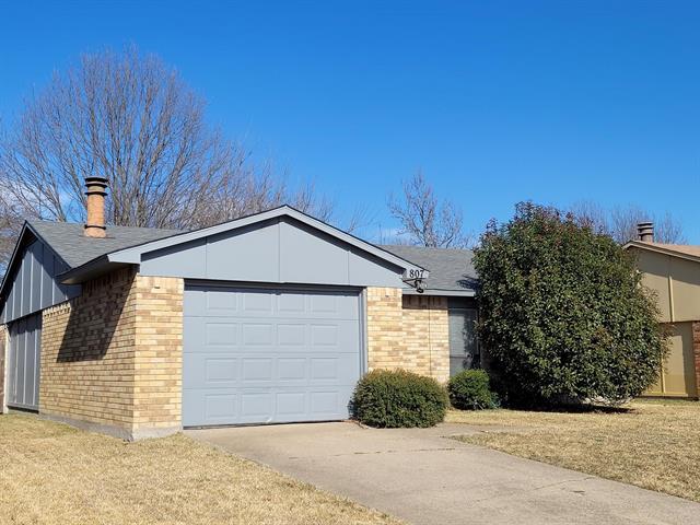 807 Rolling Ridge Dr in Allen, TX - Building Photo