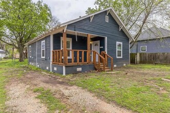 508 E Gandy St in Denison, TX - Foto de edificio - Building Photo