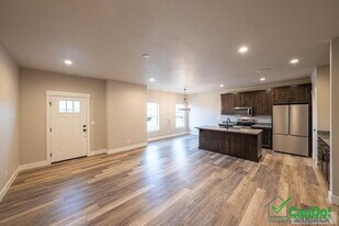 3005 Sunburst Dr in Ammon, ID - Building Photo