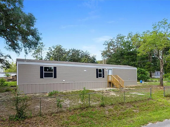 16364 SE 57th St in Ocklawaha, FL - Building Photo - Building Photo