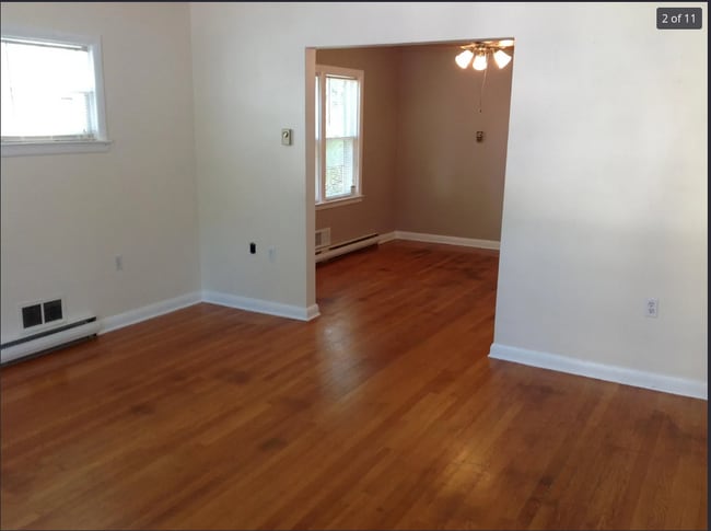 111 E Monmouth St, Unit Downstairs Unit in Winchester, VA - Building Photo - Building Photo