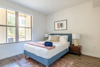 200 Infinity Wy in Mountain View, CA - Foto de edificio - Building Photo