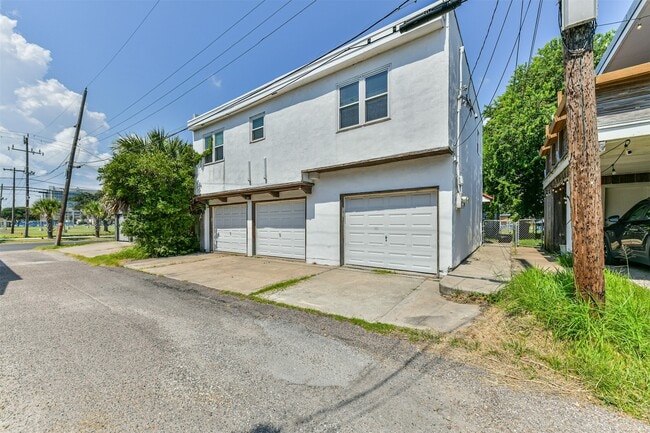 123 The Strand in Galveston, TX - Building Photo - Building Photo