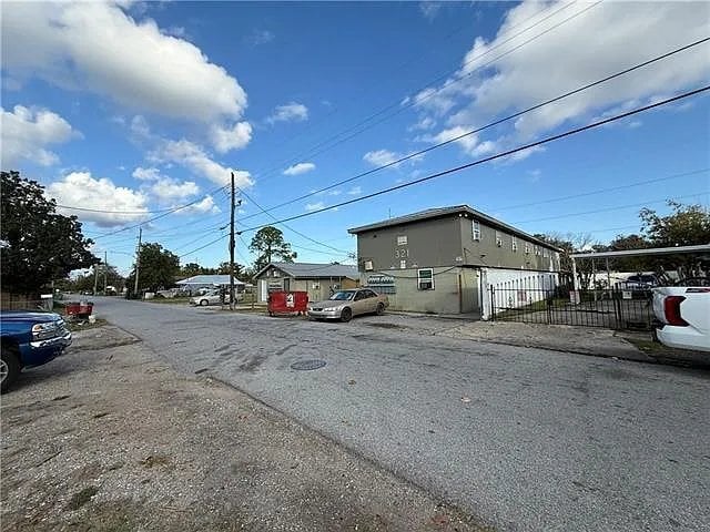 property at 321 Bengal Rd