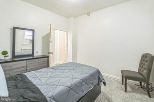 5005 N 12th St in Philadelphia, PA - Building Photo