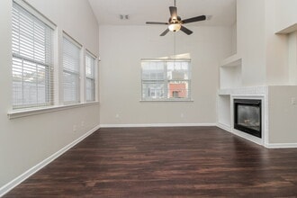 124 Swanee Ln in Woodstock, GA - Building Photo - Building Photo