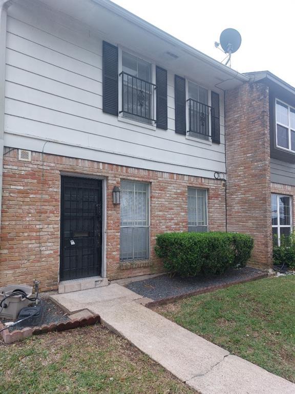 1846 Hollister St in Houston, TX - Building Photo - Building Photo