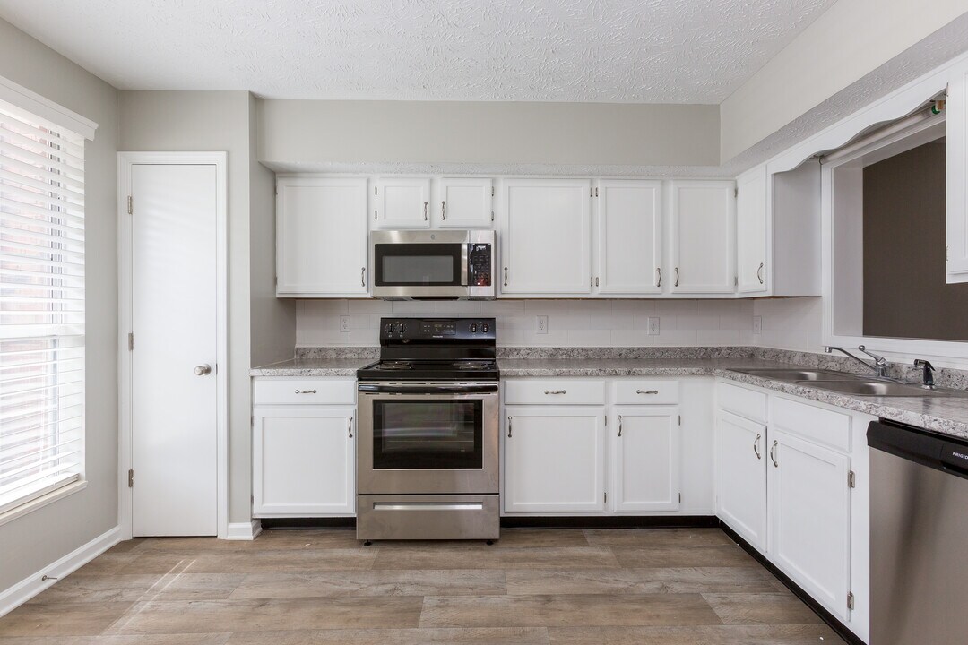 Dunbar Townhomes in Clarksville, TN - Foto de edificio