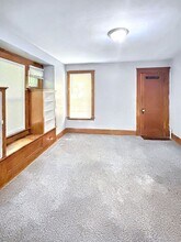 14322 Elm Ave in East Cleveland, OH - Building Photo - Building Photo