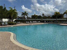 1273 Enbrook Lp in Naples, FL - Building Photo