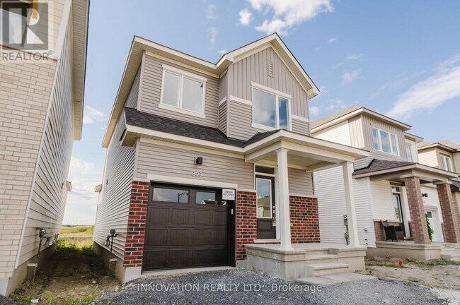 329 Cantering Dr in Ottawa, ON - Building Photo - Building Photo