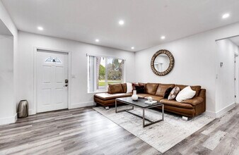 3201 SW 9th Ave in Fort Lauderdale, FL - Building Photo - Building Photo