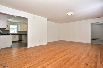 49 Fayson Lakes Rd in Kinnelon, NJ - Building Photo - Building Photo