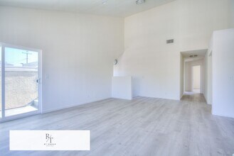 1352 Euclid Ave in Long Beach, CA - Building Photo - Building Photo