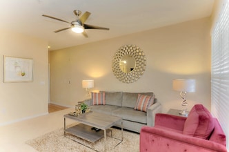 1810 E Palm Ave in Tampa, FL - Building Photo - Building Photo
