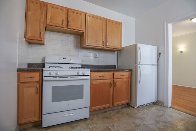 1624 W Lunt Ave, Unit #3A