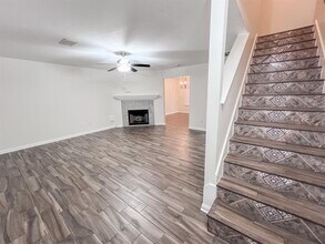 319 Grand Isle Ln in Dickinson, TX - Building Photo - Building Photo