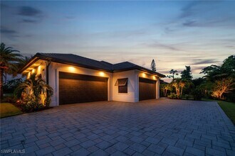 15392 Old Pine Ct in Ft. Myers, FL - Building Photo - Building Photo