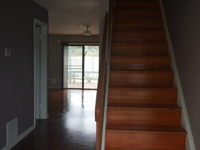 322 Reneau Way in Herndon, VA - Building Photo - Building Photo