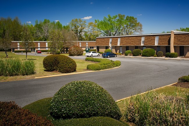 Ashley Chase Apartments in Sumter, SC - Foto de edificio - Building Photo