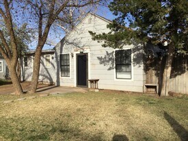 3003 Avenue V in Lubbock, TX - Building Photo
