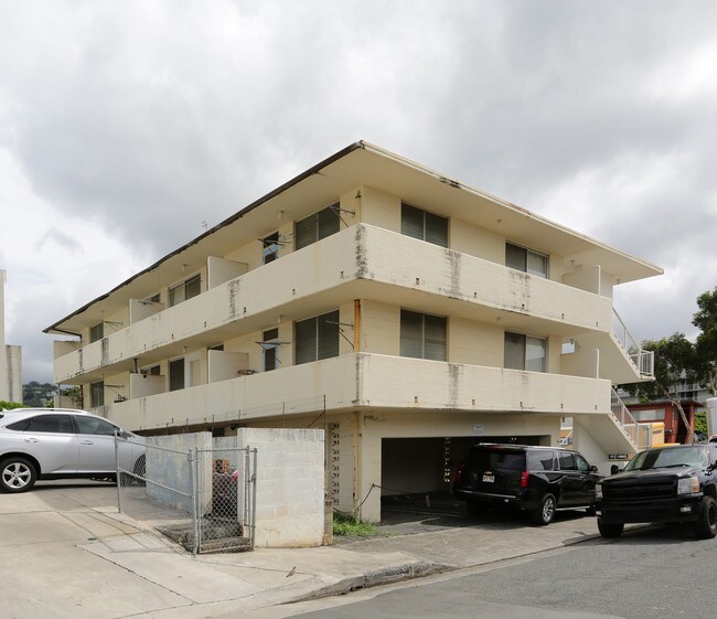 208 Puuhue Pl in Honolulu, HI - Building Photo - Building Photo