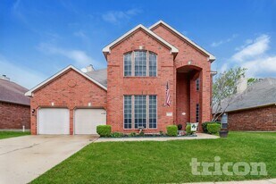 5509 Mt McKinley Rd, Unit W-2706 in Fort Worth, TX - Building Photo