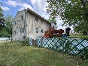 36 N Lawrence Ave in Franklin Township, NJ - Building Photo - Building Photo