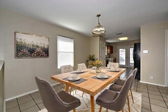 10634 Shaenmeadow in San Antonio, TX - Building Photo - Building Photo