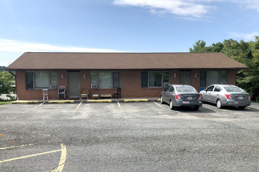 301 Pylesville Rd in Pylesville, MD - Building Photo