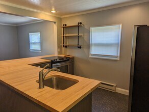 138 Old Boalsburg Rd in Boalsburg, PA - Foto de edificio - Building Photo