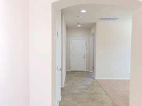 3824 Dynamite Rd NE in Rio Rancho, NM - Building Photo - Building Photo