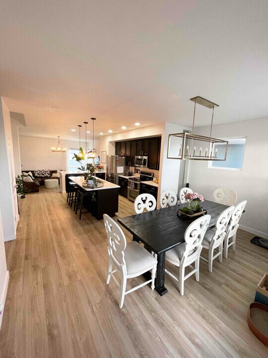 4752 W S Jordan Pkwy in South Jordan, UT - Building Photo