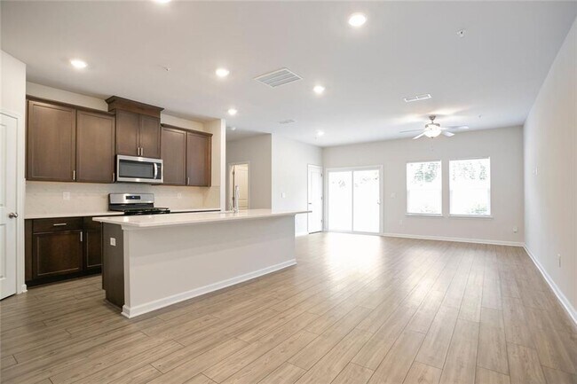 1512 Purple Coneflower Ave SE in Mableton, GA - Building Photo - Building Photo
