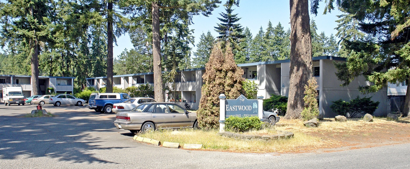 Ridgewood Apartments in Lakewood, WA - Building Photo