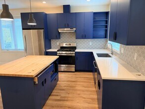 4808 SE Franklin St in Portland, OR - Building Photo - Building Photo