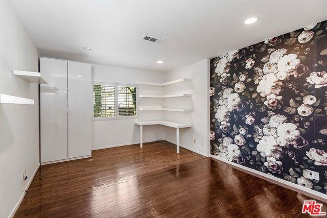 property at 411 Kings Rd