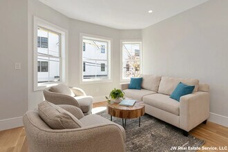 23 Berkshire St, Unit #2 in Cambridge, MA - Foto de edificio - Building Photo